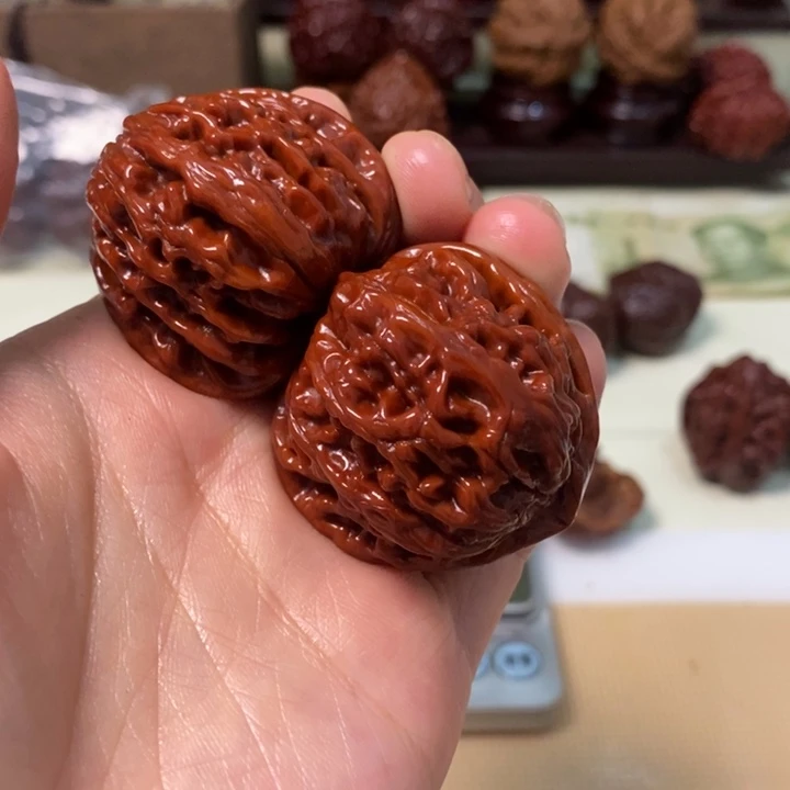 吊坠文玩核桃三角白