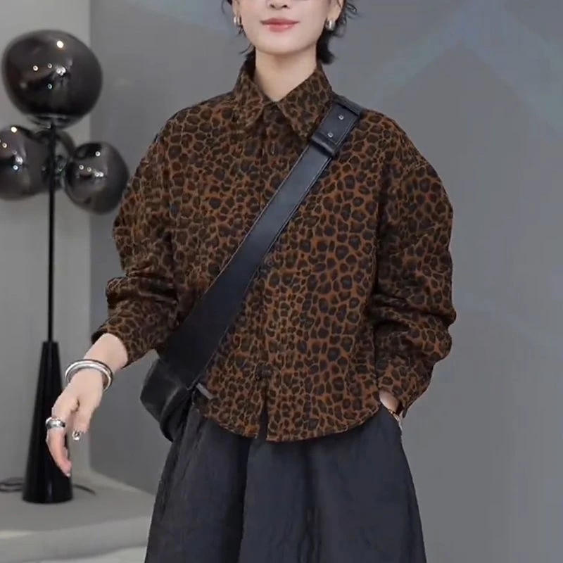 复古气质豹纹时尚别致短款小衫女秋季新款休闲百搭polo领长袖衬衣