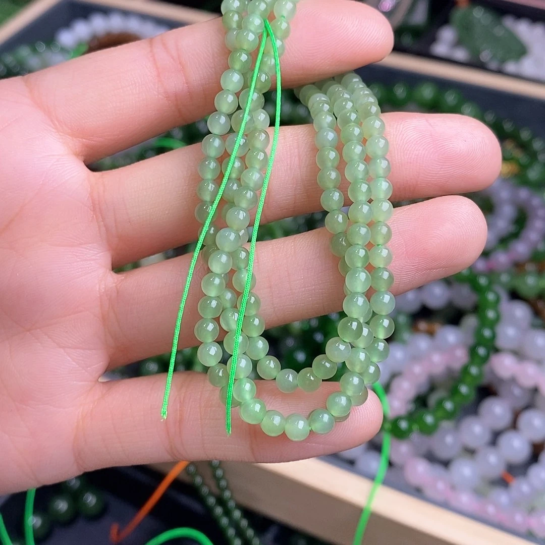 和田玉（碧玉）颈饰未镶嵌