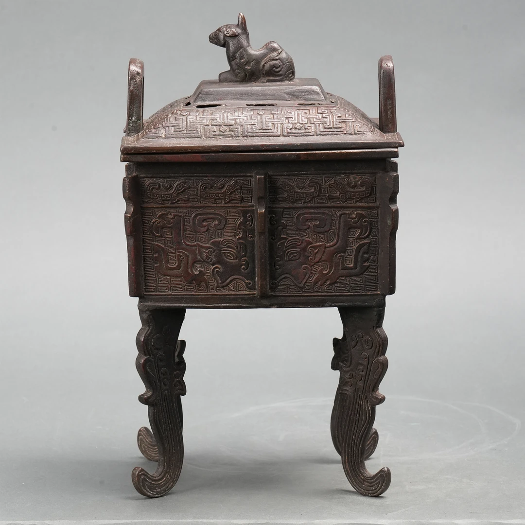 LOT012425清中期仿古铭文饕餮纹方鼎式铜薰炉  【古董拍卖】