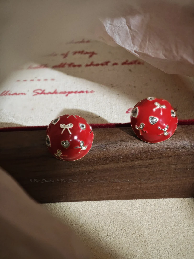 铜合金耳饰 甜美风轻奢百搭银针耳饰时尚女耳环手工红色几何图案