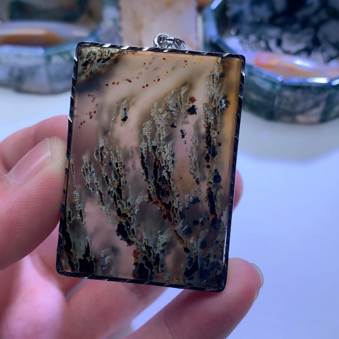 玛瑙/玉髓颈饰未镶嵌暮*