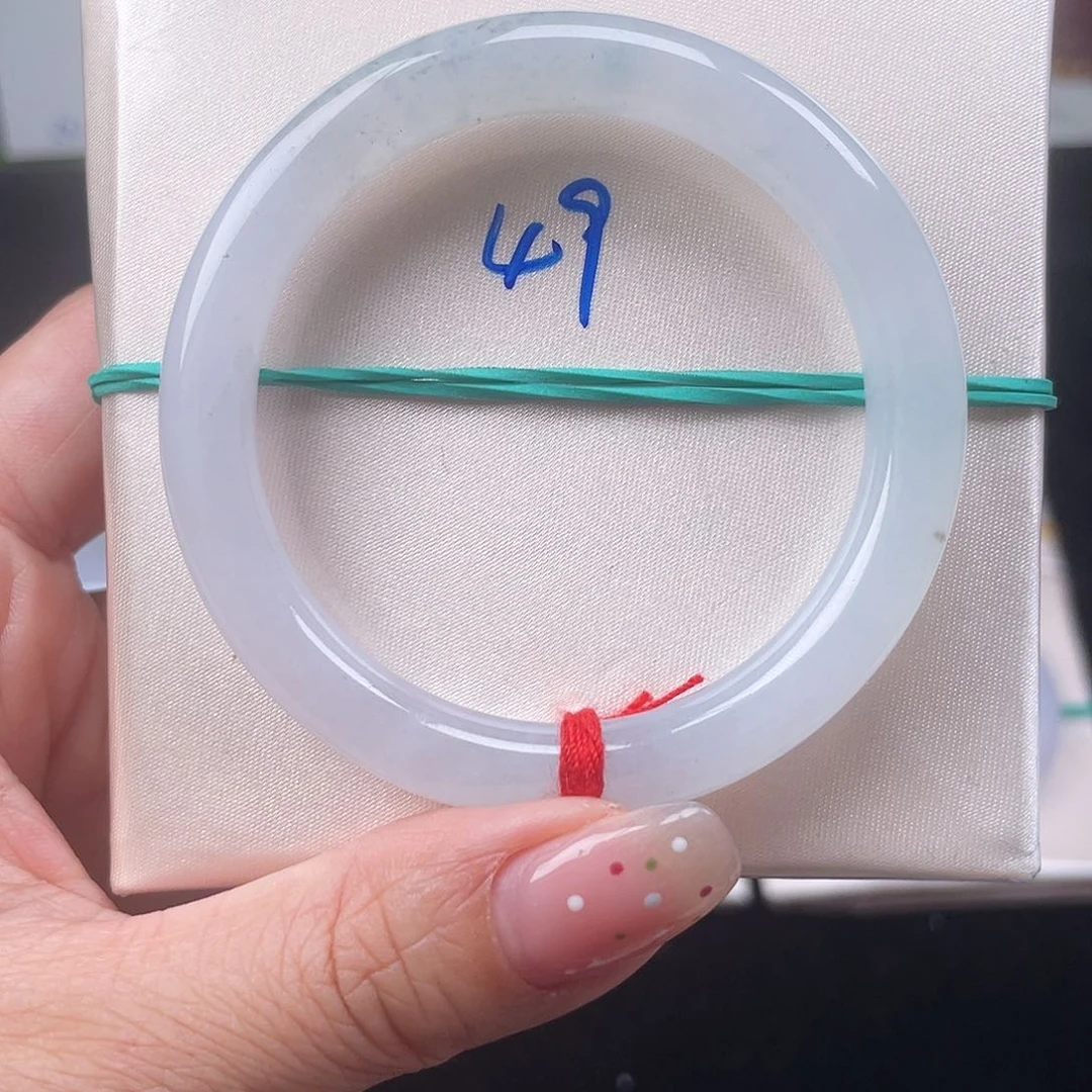 翡翠手镯未镶嵌缅甸翡翠手镯4