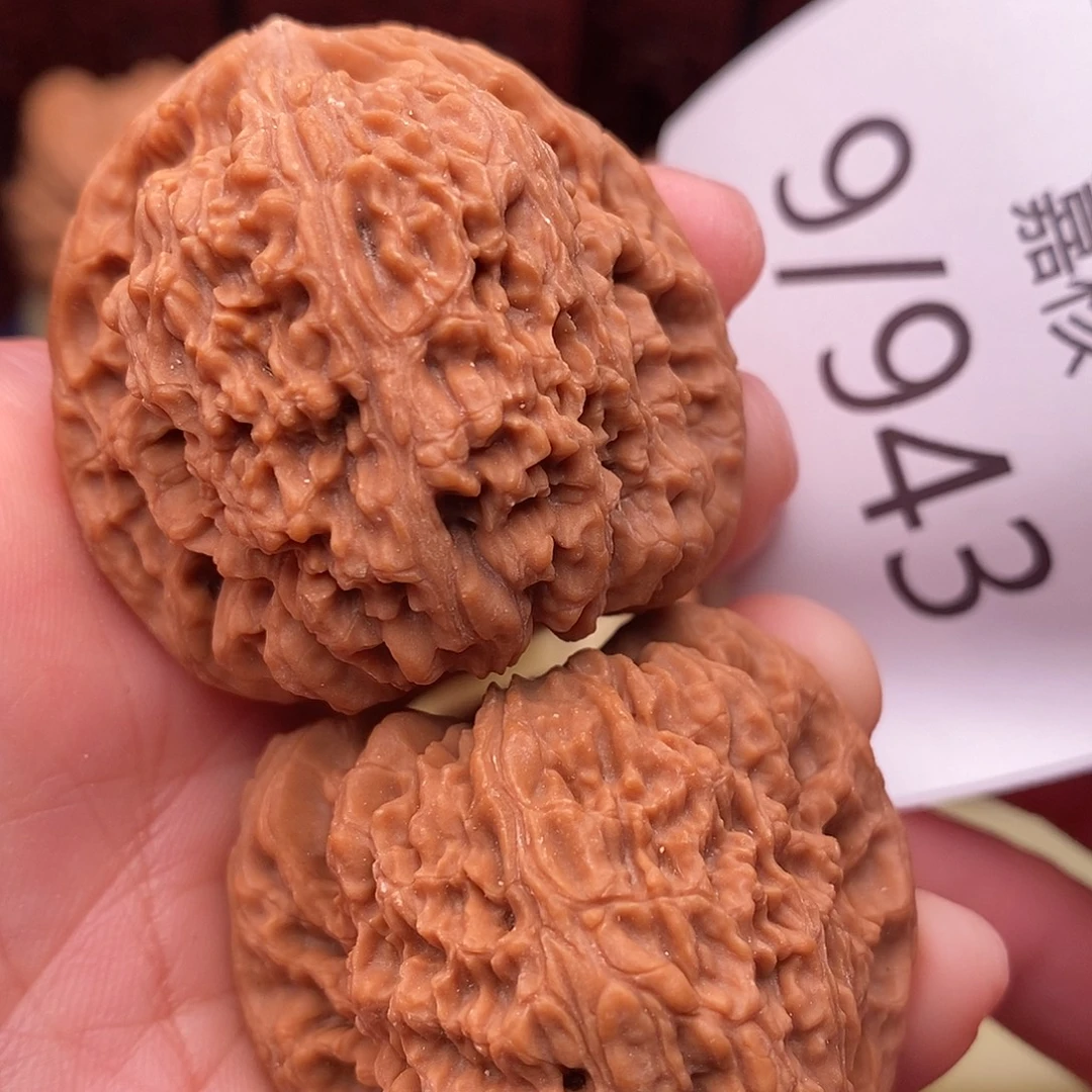 文玩核桃把件40三角疆