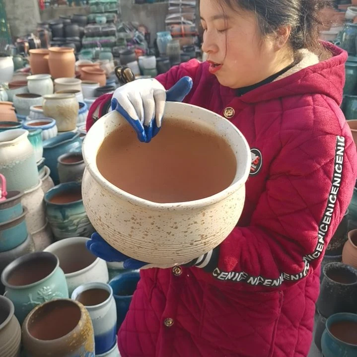 红陶口25高18一个