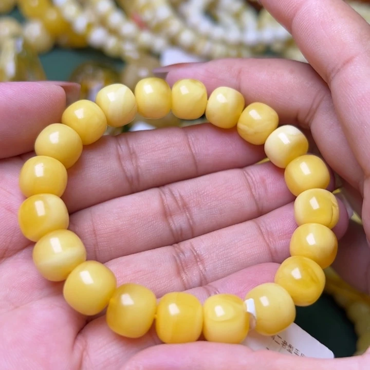 蜜蜡未镶嵌珠宝奇石