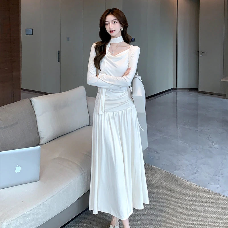 百褶连衣裙女秋季2025新款修身收腰显瘦百搭垂坠感长袖包臀长裙子