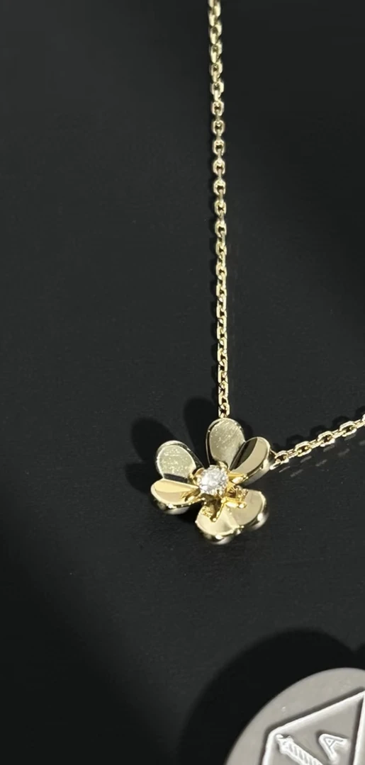 【IRIF】单钻三叶草项链