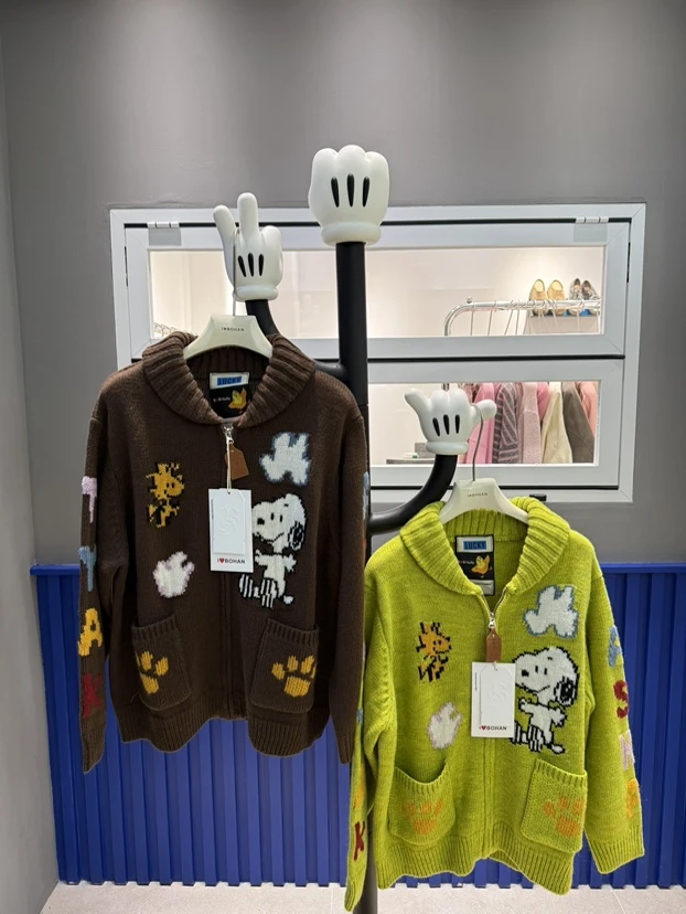 4613深圳BOHAB秀秀家2025早春新款史努比毛衣外套