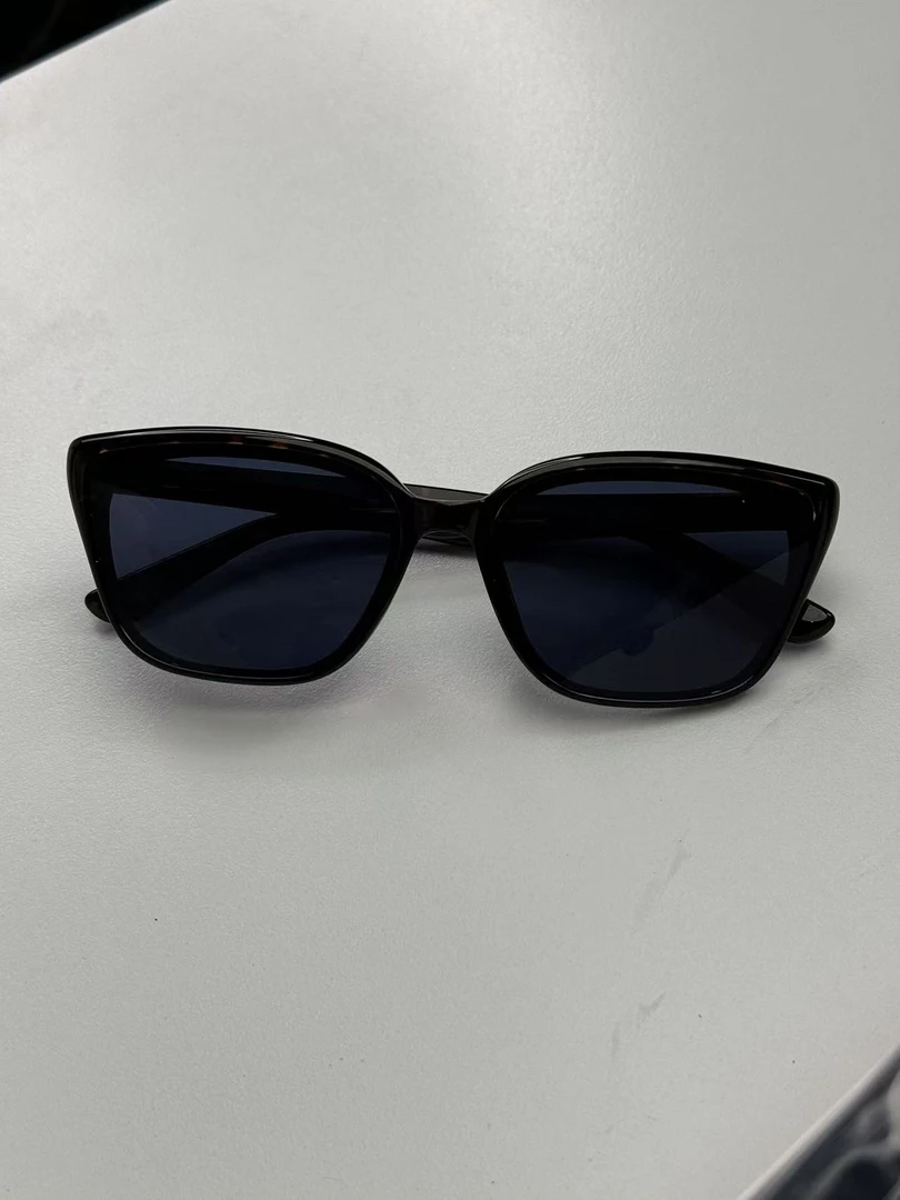 【711】2025新款高级感百搭防蓝光眼镜墨镜网红猫眼时尚