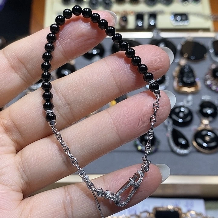 18K金镶嵌手链翡翠