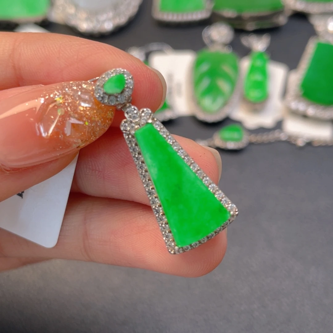 翡翠银S925镶嵌颈饰