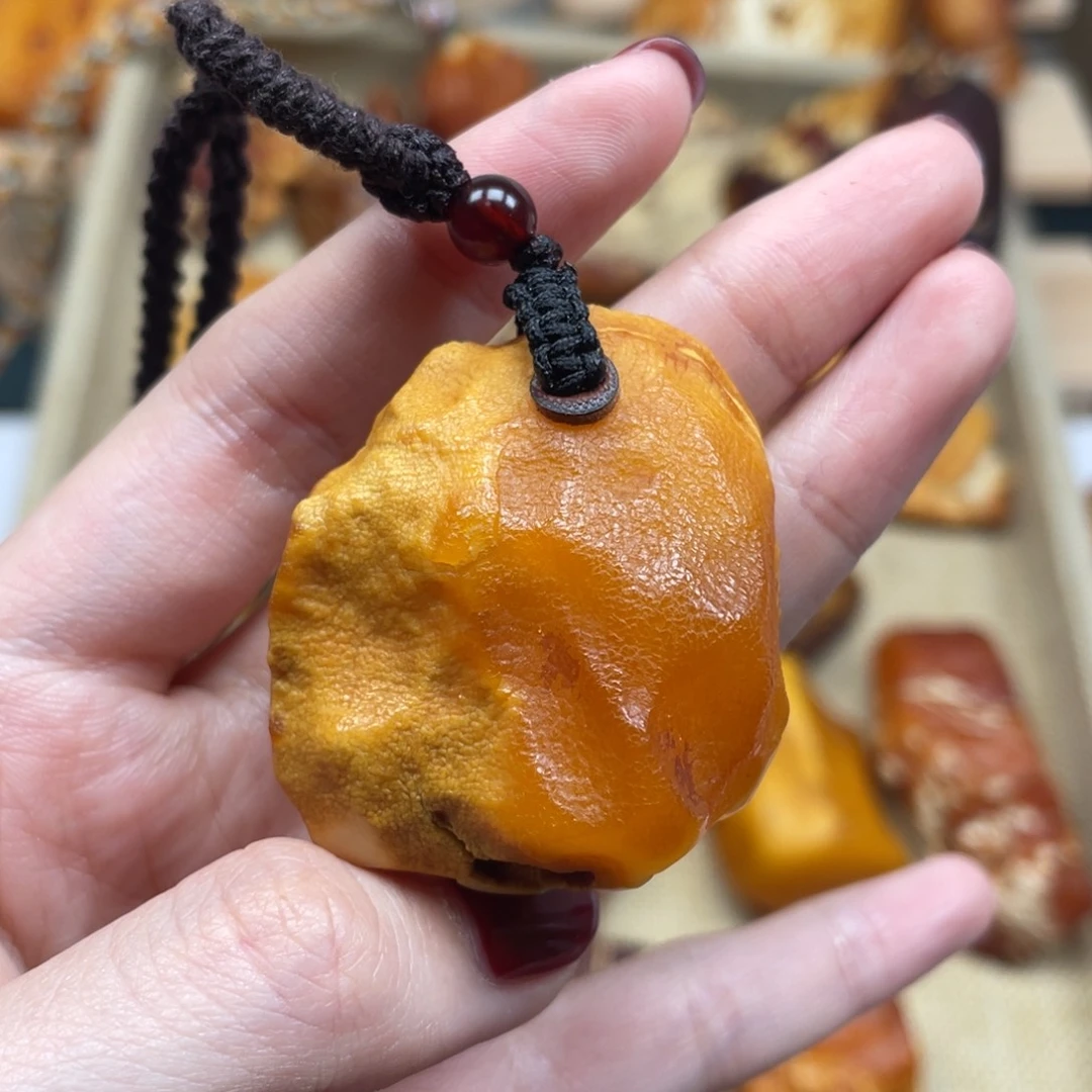 琥珀未镶嵌珠宝奇石