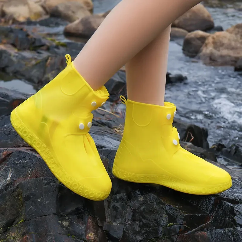 便携防雨鞋套 防滑防水雨鞋 男女加厚耐磨户外雨靴套时尚轻便鞋套