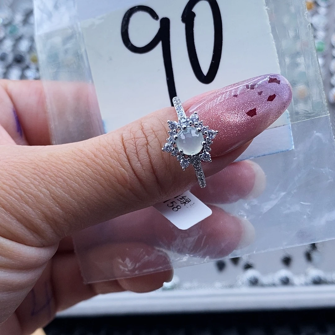 翡翠未镶嵌戒指缅甸