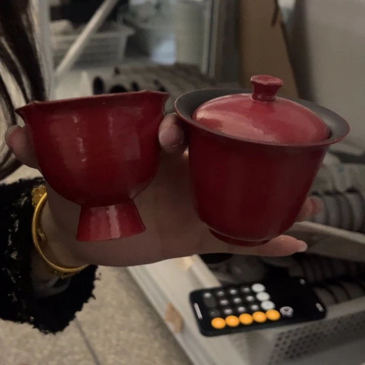 两件套哈哈哈哈哈哈哈哈哈哈
