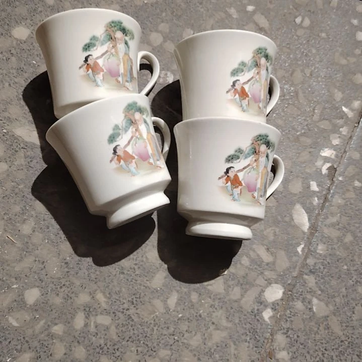 摆件陶瓷盘子碗啥都有