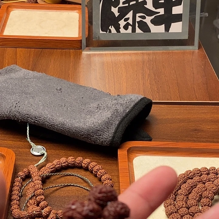 5***7金刚菩提吊坠老树王手持
