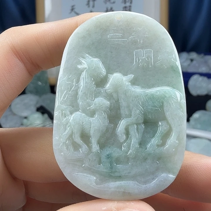 翡翠未镶嵌颈饰翡翠