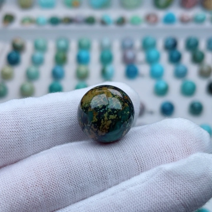 未镶嵌绿松石珠宝奇石