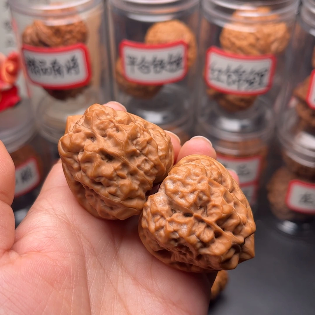 文玩核桃把件三角蛤蟆头