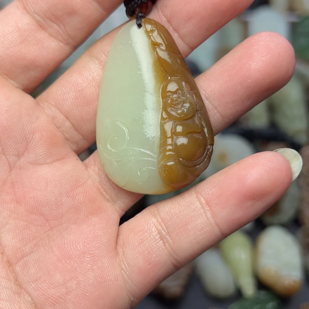 和田玉未镶嵌挂件