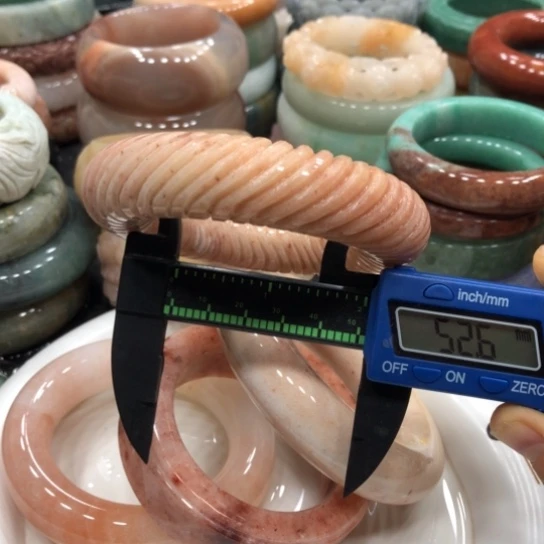 未镶嵌石英质玉珠宝半成品53