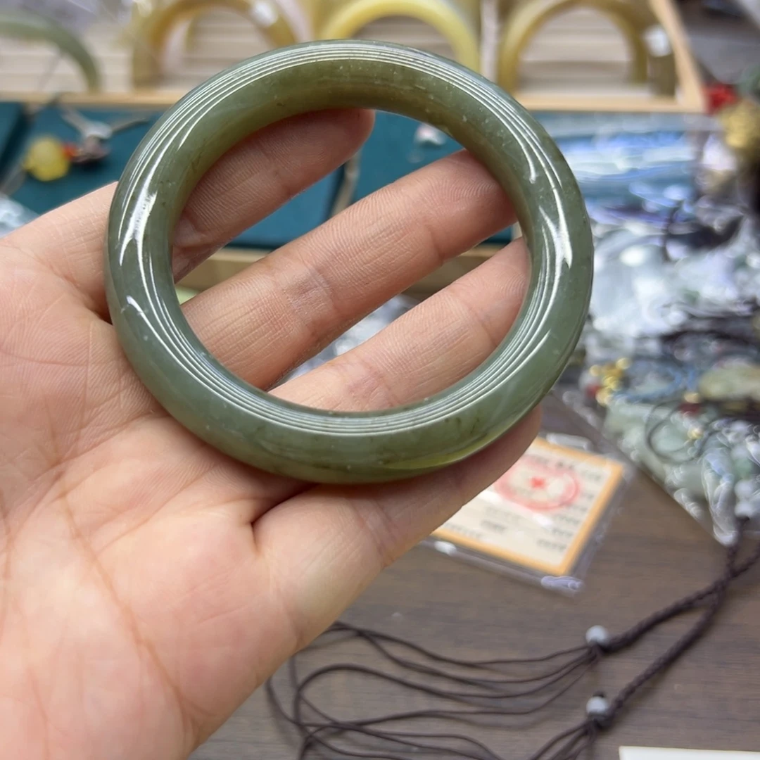 和田玉未镶嵌手镯56圈围871