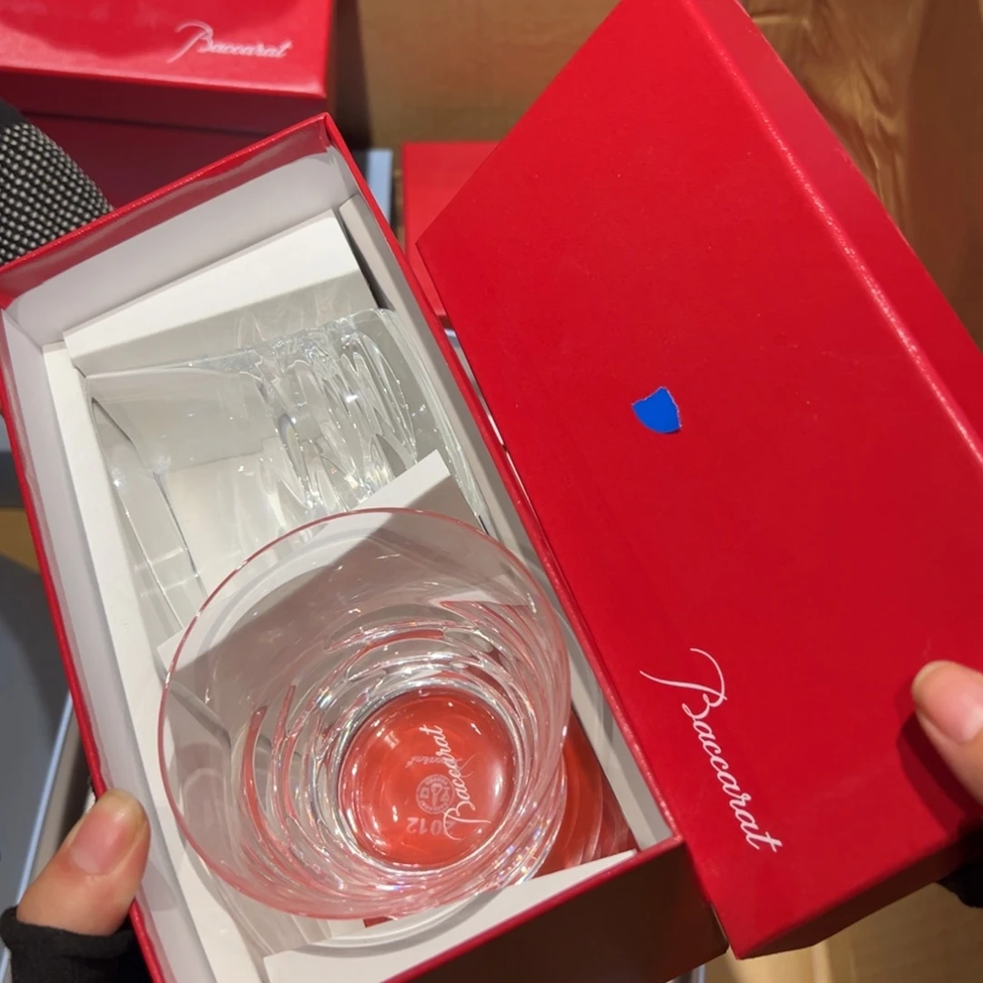 O***哥瓷片哈哈哈哈哈哈哈哈哈