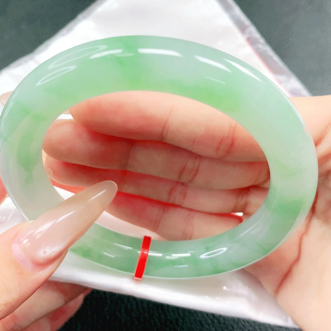 翡翠未镶嵌手镯58