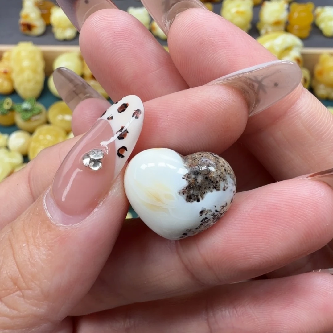 琥珀未镶嵌裸石蜜蜡