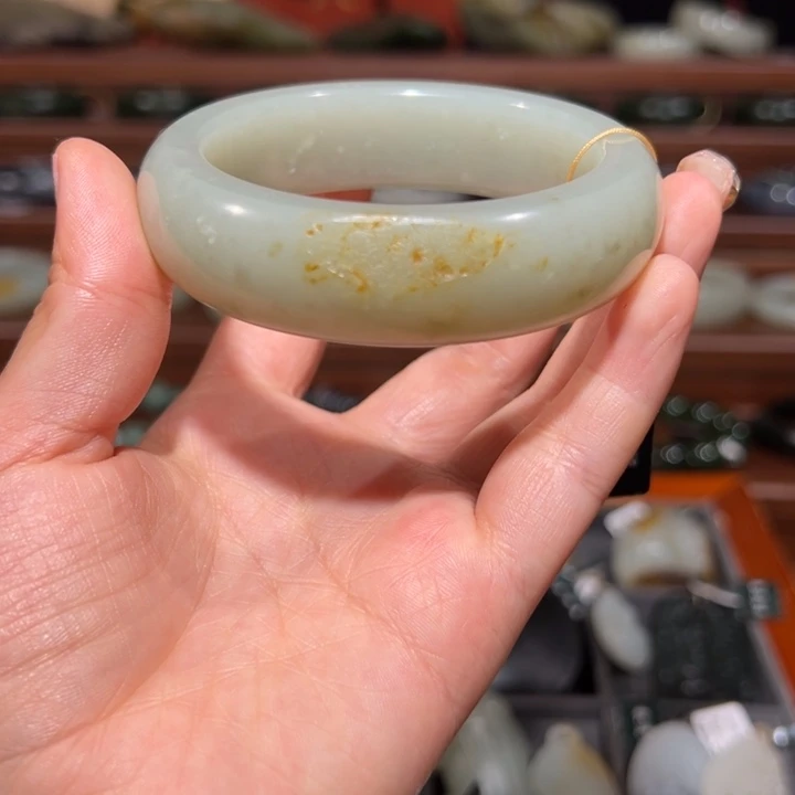 和田玉（子料）未镶嵌手镯