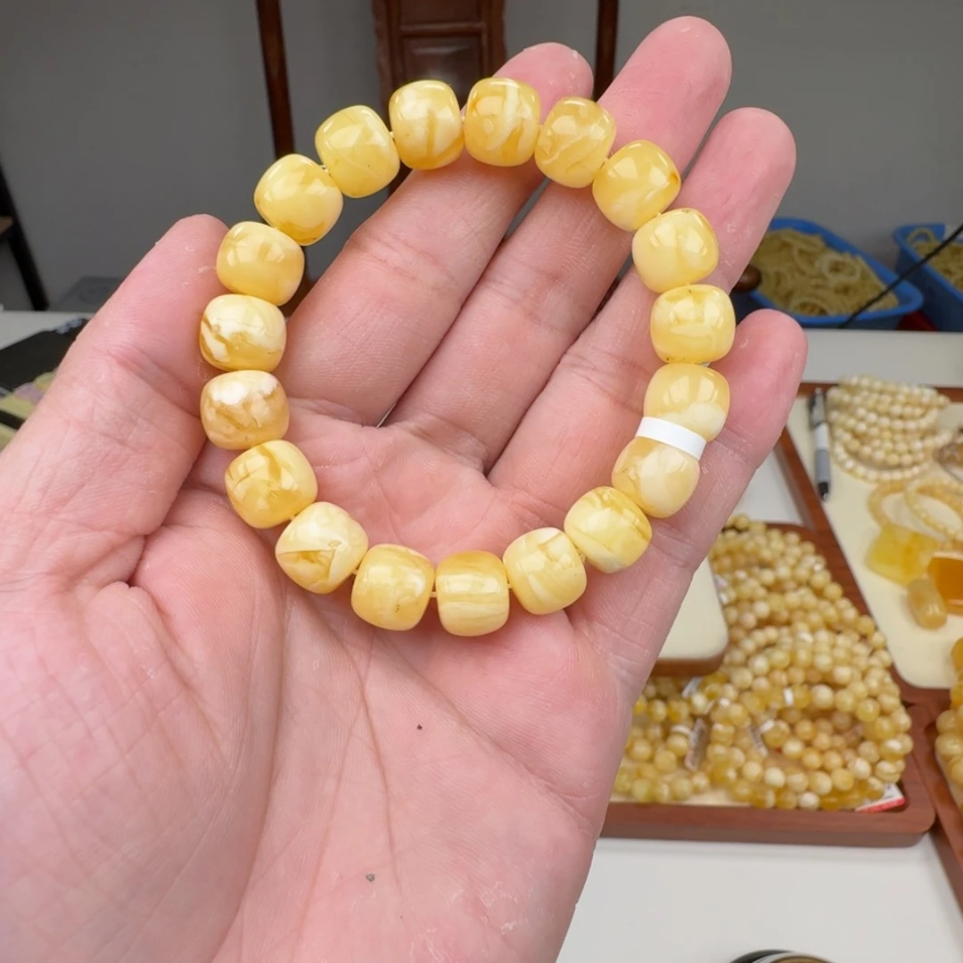 琥珀未镶嵌裸石蜜蜡手串