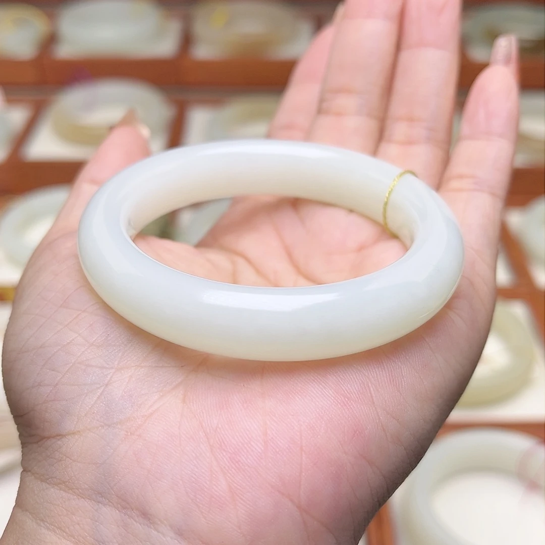 和田玉手镯未镶嵌50.9