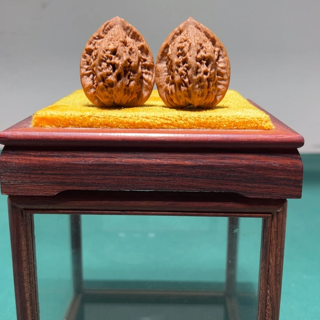 文玩核桃把件大红袍 35 全品