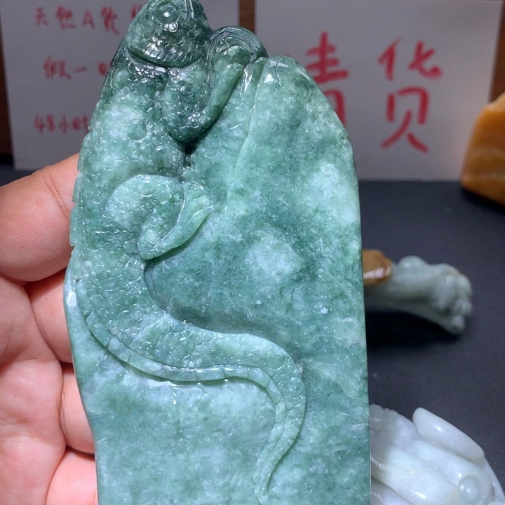 翡翠未镶嵌颈饰保真天然A货翡翠