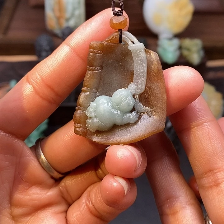 金***三定制翡翠未镶嵌毛货抛光