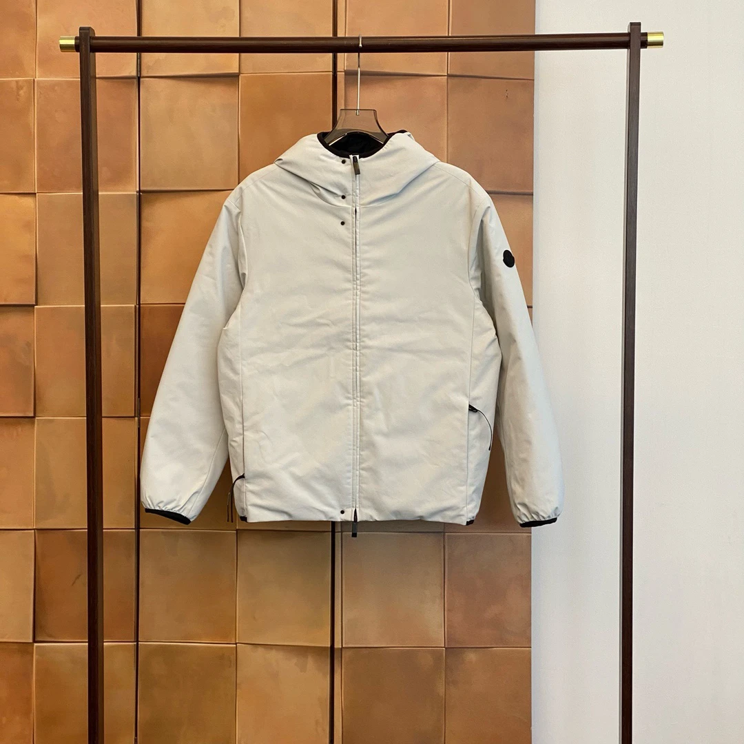 99新 MONCLER 24fw新款Polset浮雕徽标logo连帽羽绒服/1码/31853