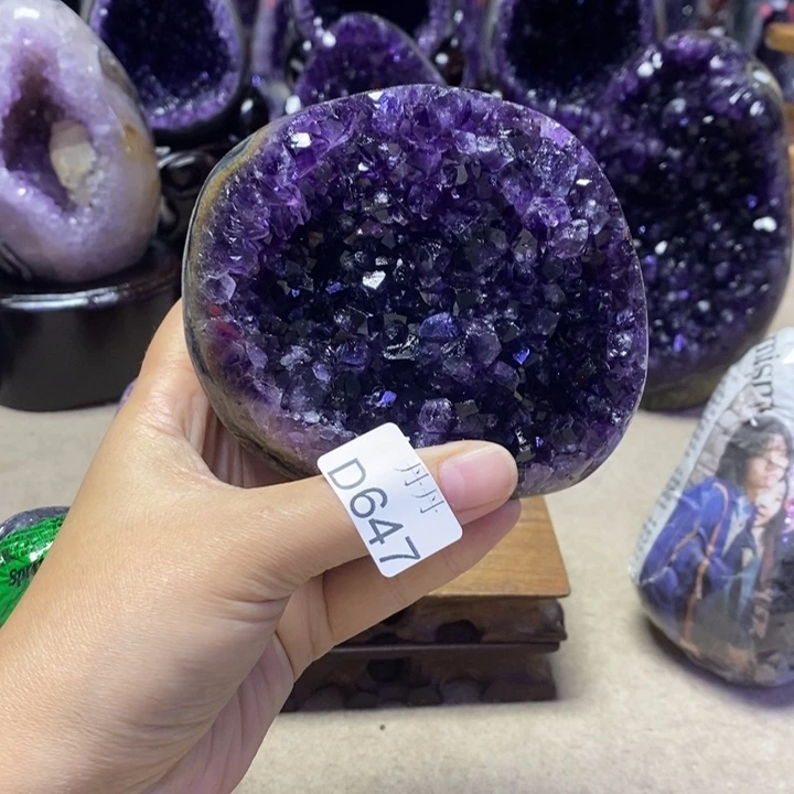未镶嵌水晶大型摆件(非配饰)