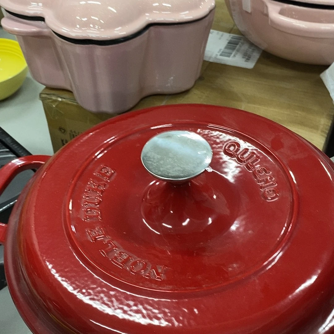 陶瓷红色公爵妈咪锅