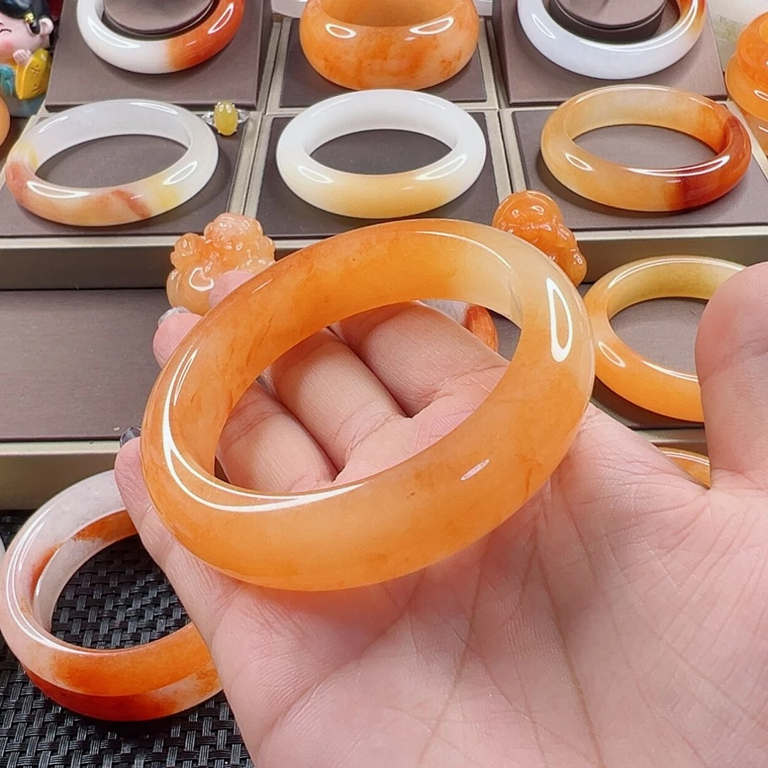 石英质玉（黄龙玉）未镶嵌手镯包容福利60