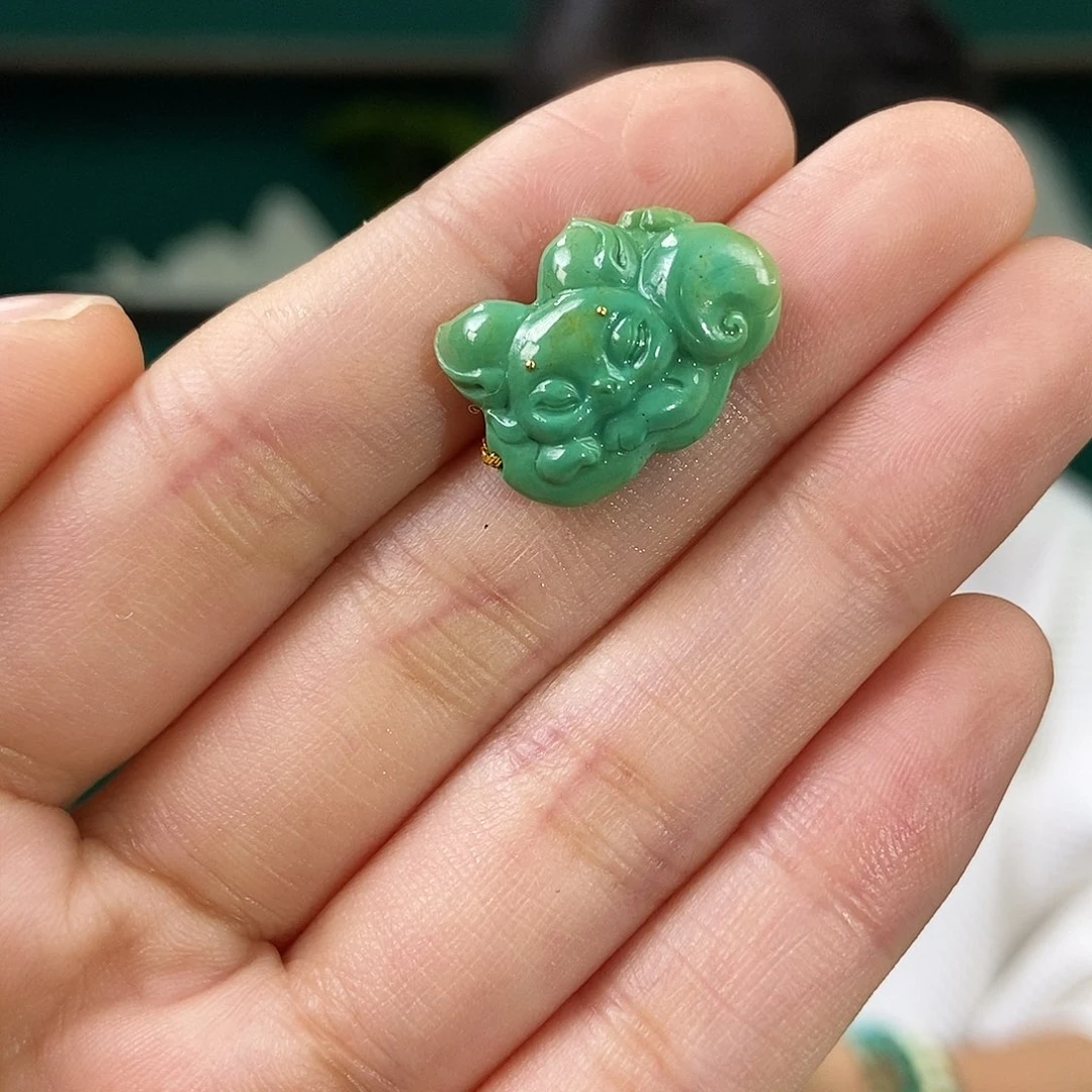 未镶嵌绿松石珠宝奇石