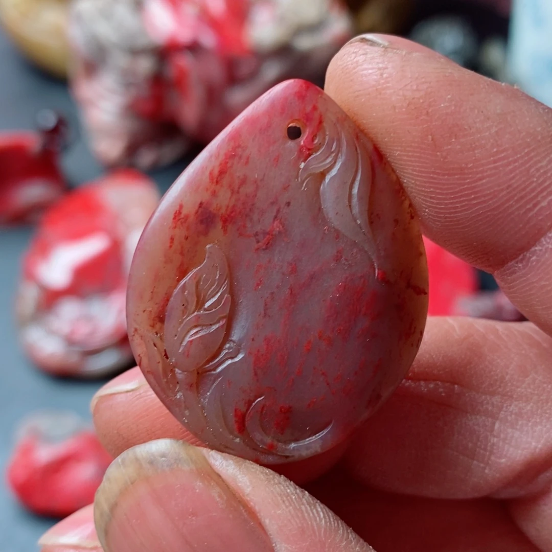 昌化鸡血石昌化鸡血石挂件