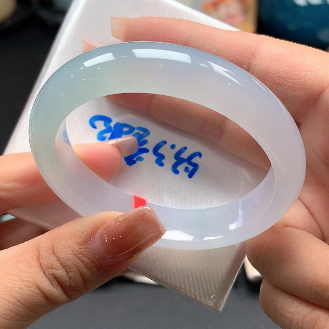 翡翠未镶嵌手镯18号贵妃