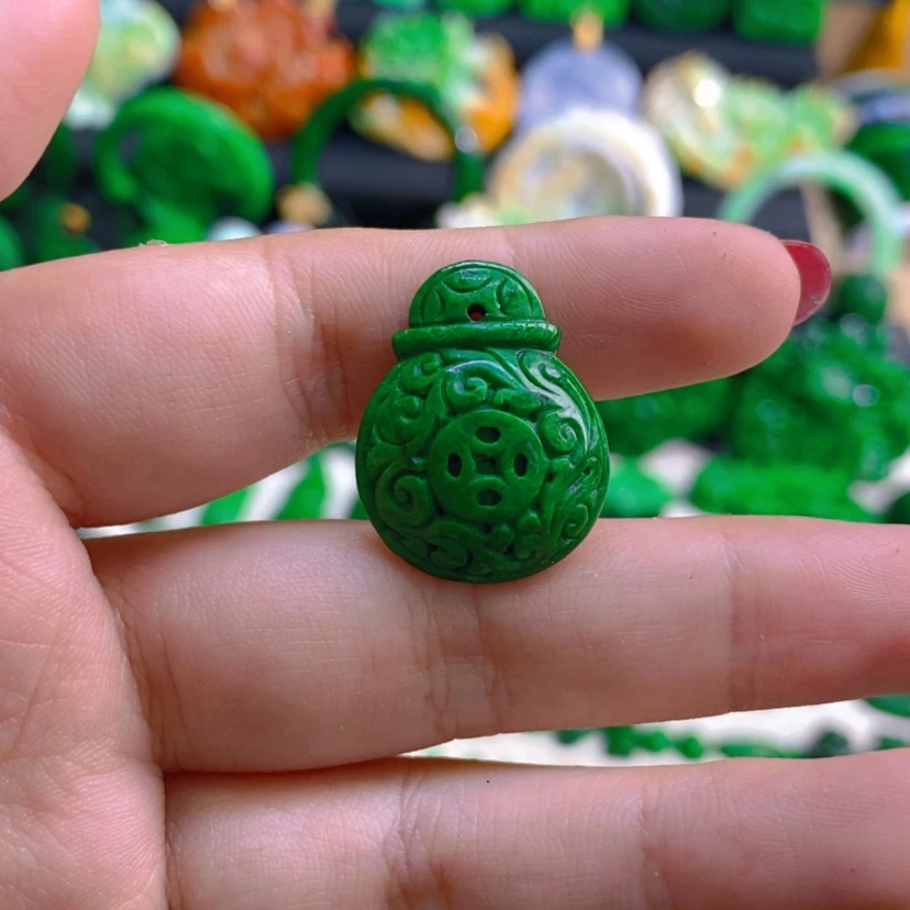 【闪购商品】翡翠未镶嵌颈饰吊坠