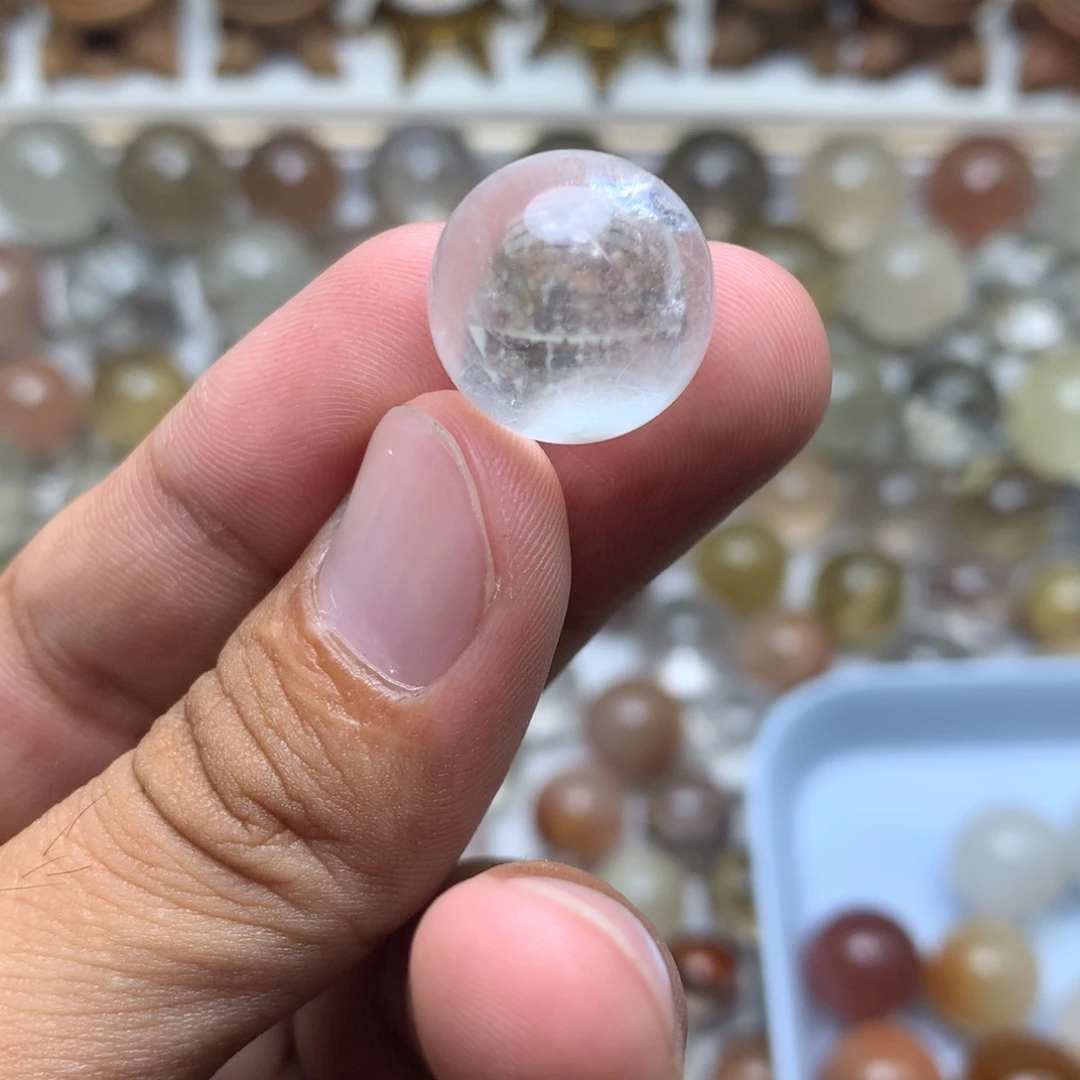 樱***吃未镶嵌珠宝半成品水晶兔毛球