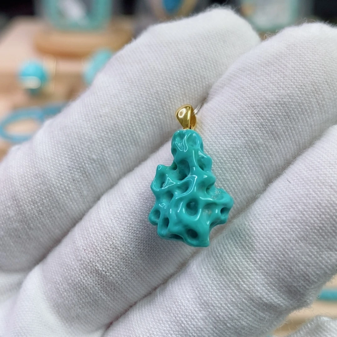 绿松石未镶嵌珠宝奇石