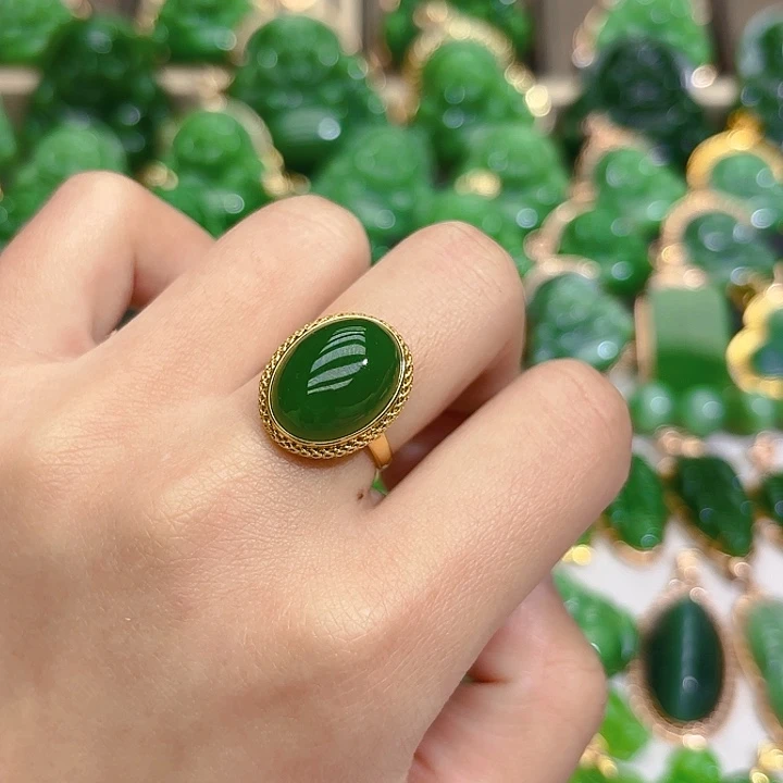 和田玉（碧玉）戒指18K金镶嵌