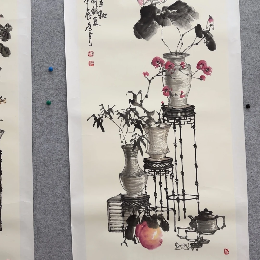 国画花鸟等图案为一体而
