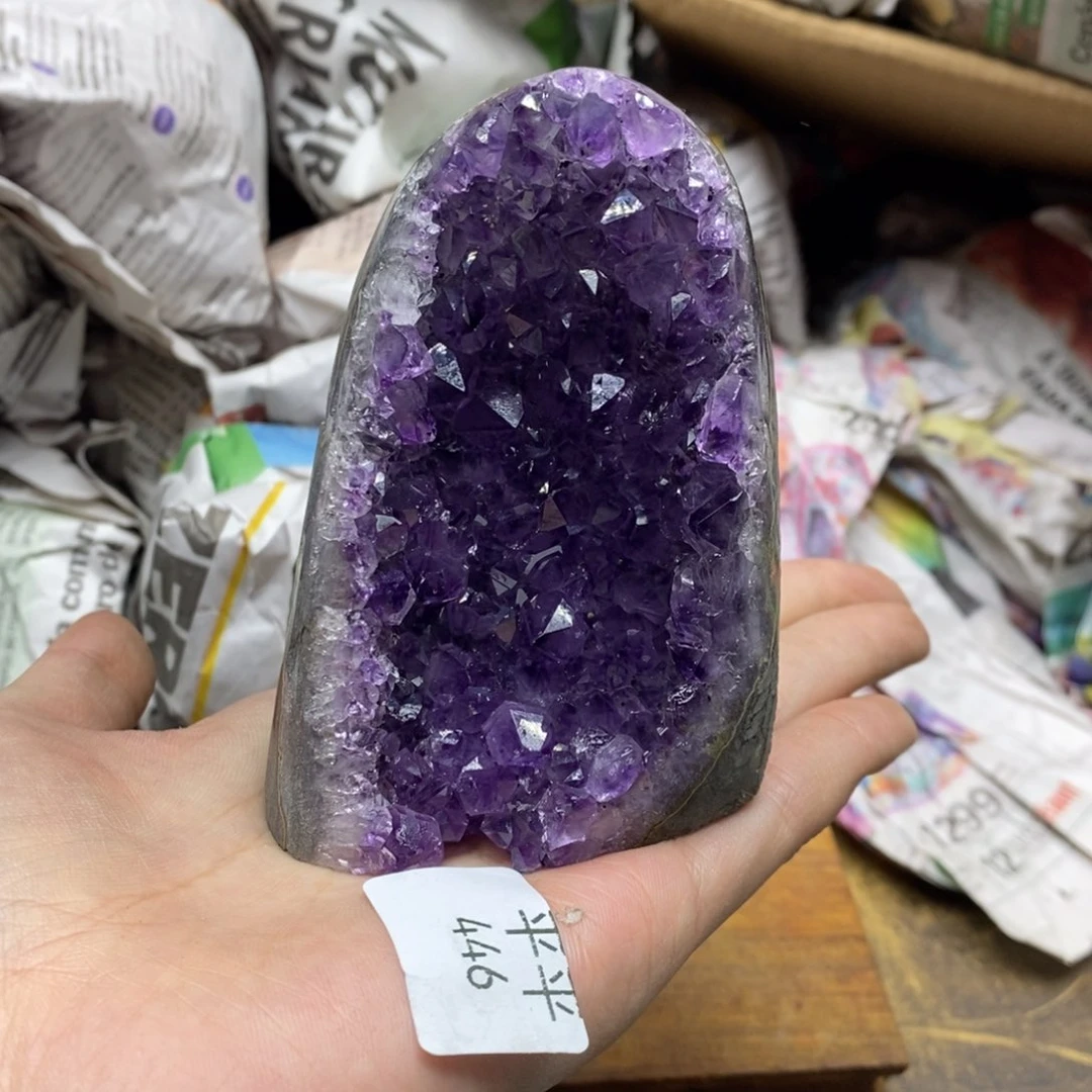 紫晶乌拉圭未镶嵌